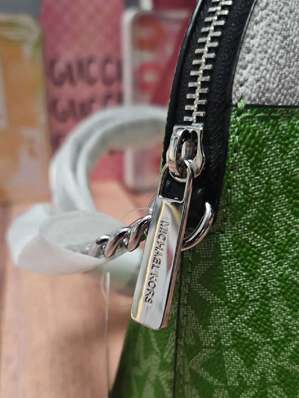 Michael Kors Jet Set Travel Medium Dome Crossbody Jungle Green Multi Nwt